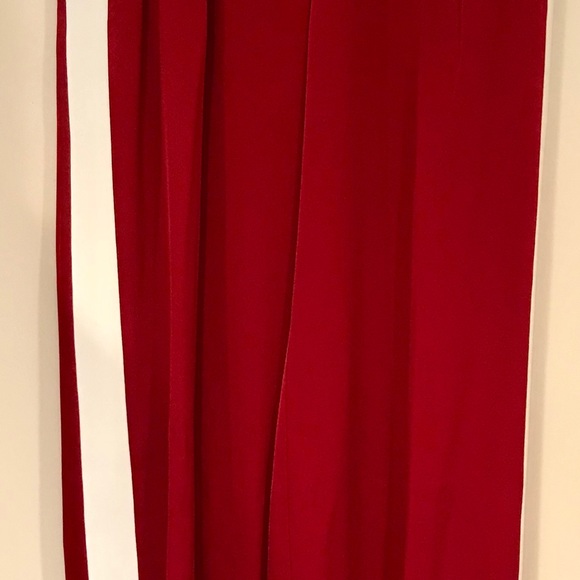 Elizabeth James**IN STORES NOW** - Picture 7 of 8